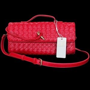 NWT‎ URBAN EXPRESSION Red Woven w/ Gold Claps Cross Body Purse
